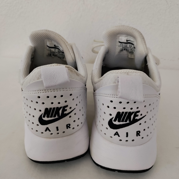 Nike air max tavas womens sneakers size 7.5 - Picture 7 of 16